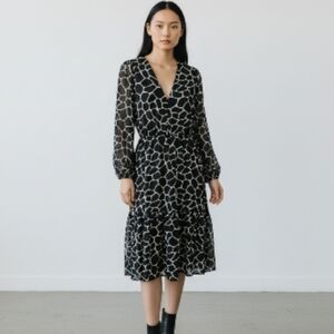 Elegant Black and White Patterned Dress